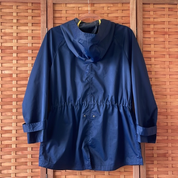 Market & Spruce Navy Rain Jacket - Picture 4 of 4